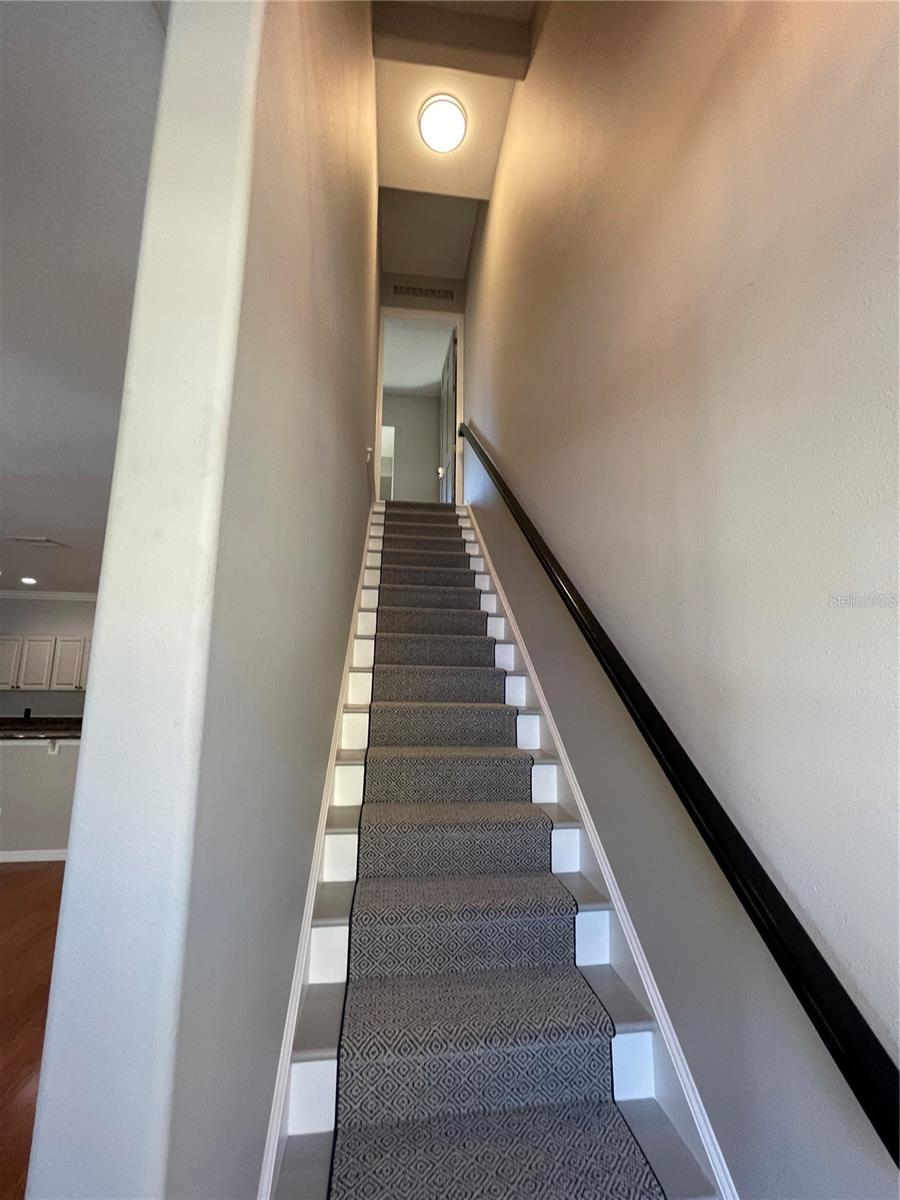220 7TH AVE N, ST PETERSBURG, FL, 33701