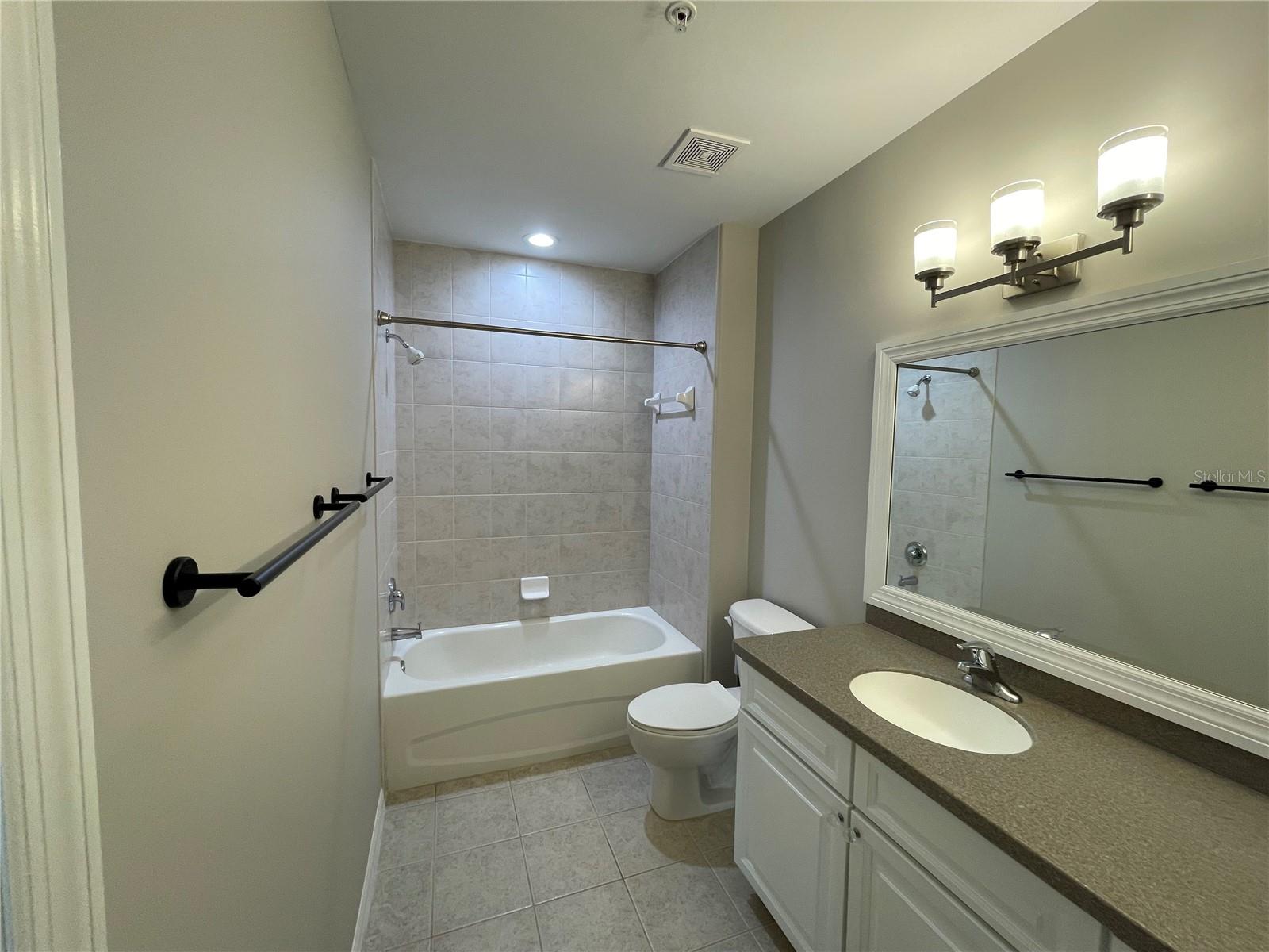 220 7TH AVE N, ST PETERSBURG, FL, 33701