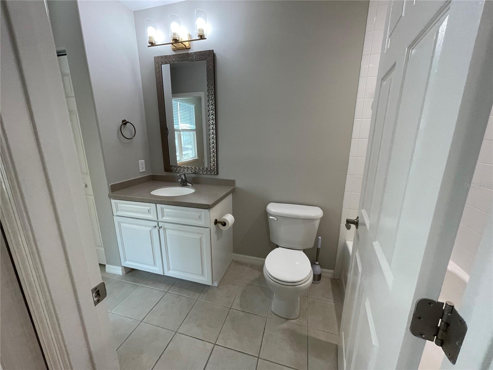 220 7TH AVE N, ST PETERSBURG, FL, 33701