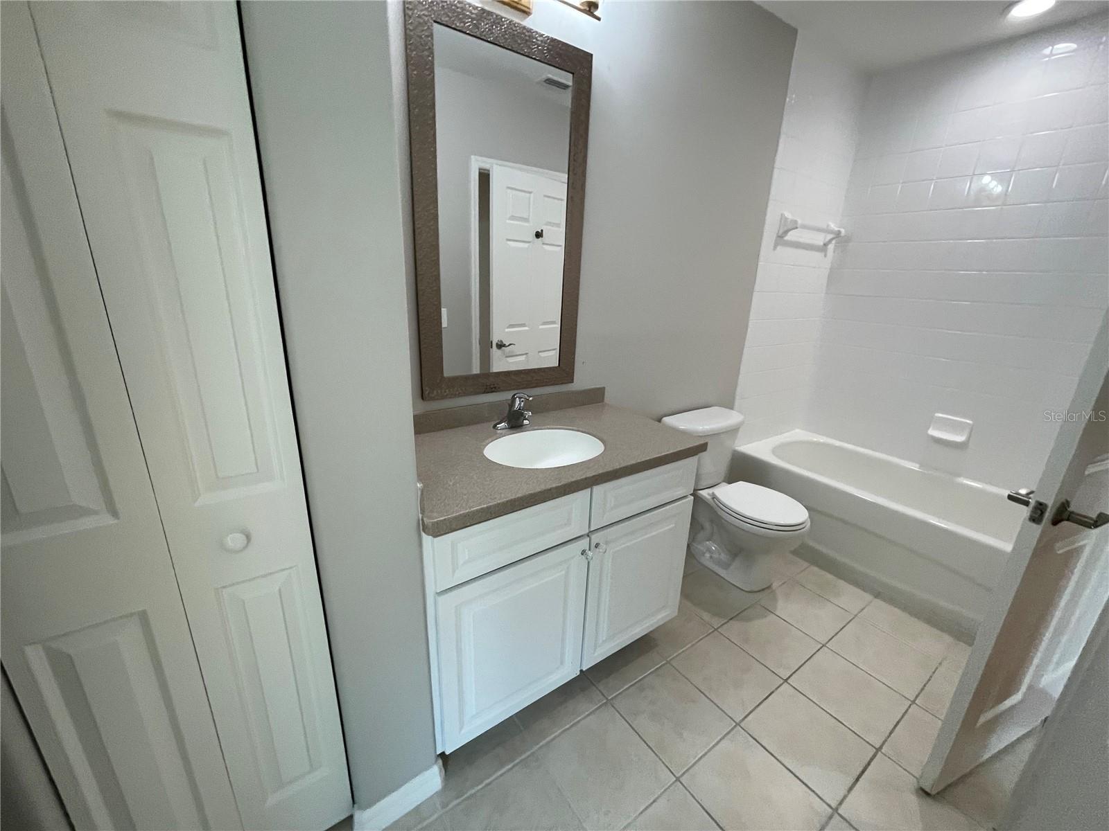 220 7TH AVE N, ST PETERSBURG, FL, 33701