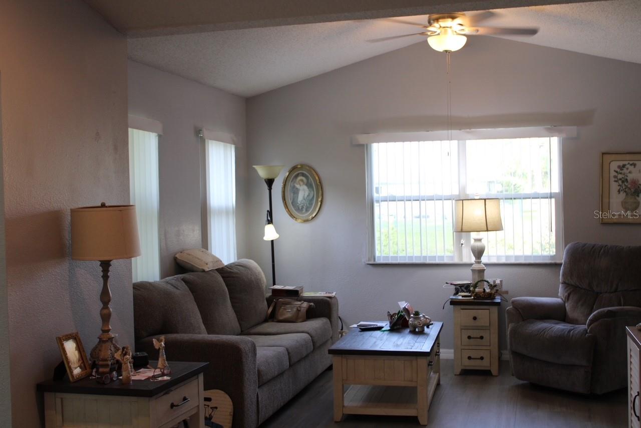 720 PINE SHORES CIR, NEW SMYRNA BEACH, FL, 32168