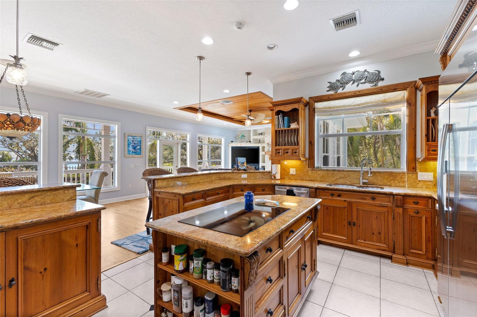 TB8367891 Property Photo