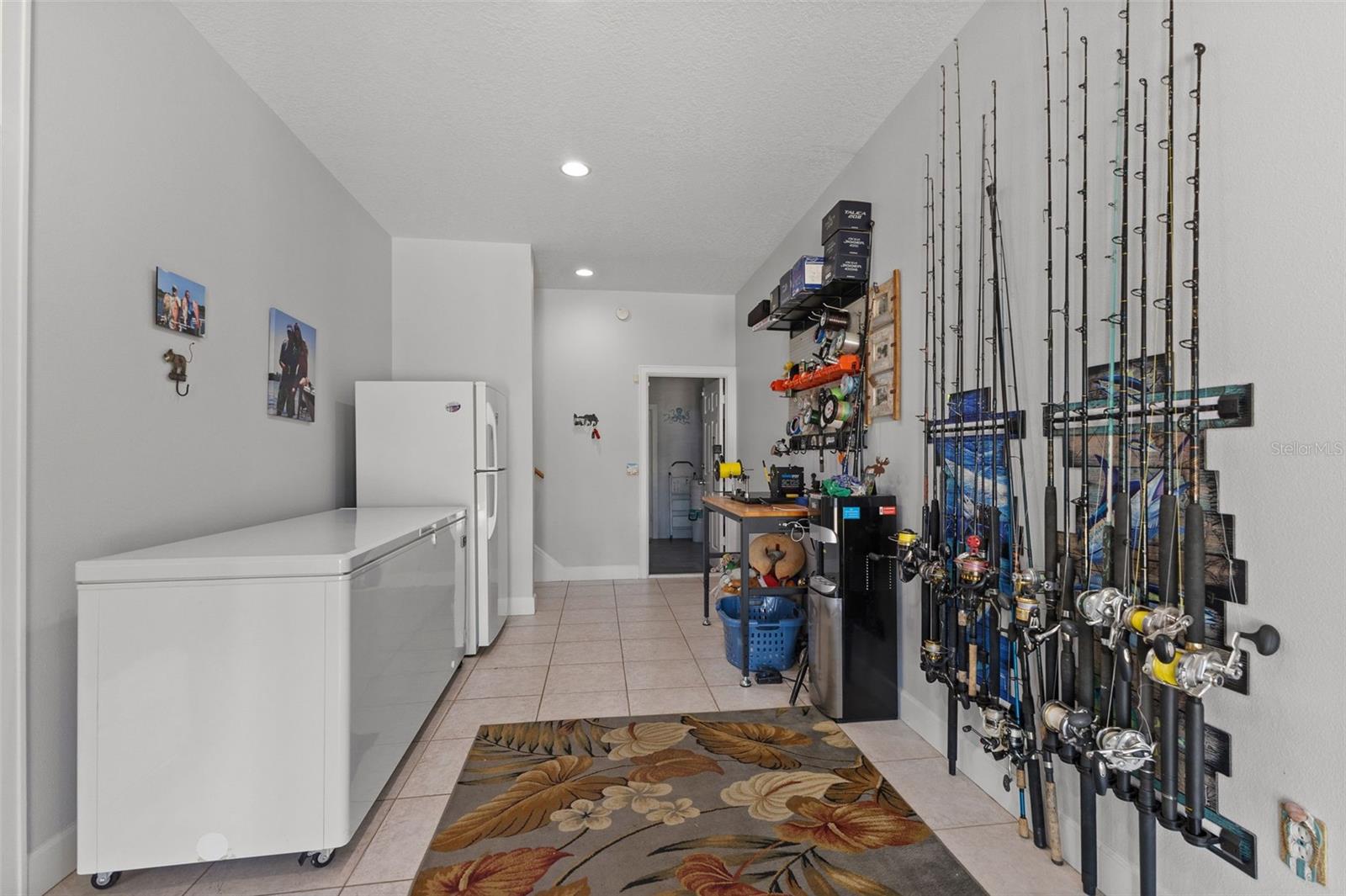 TB8367891 Property Photo