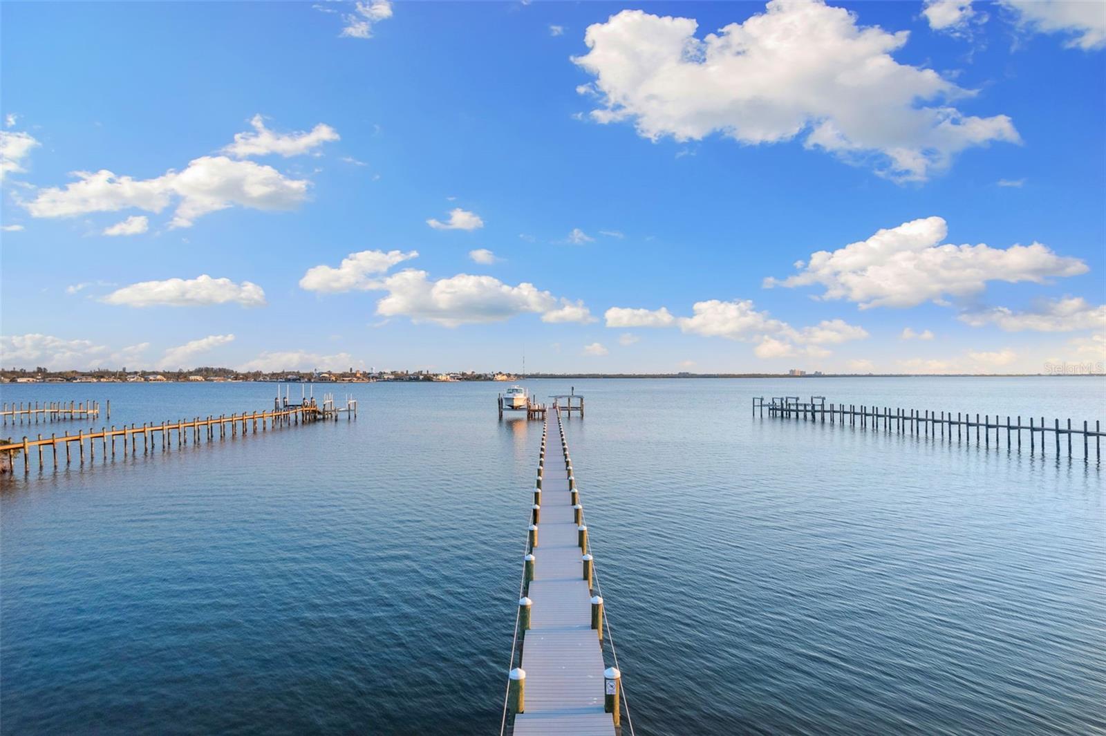 TB8367891 Property Photo