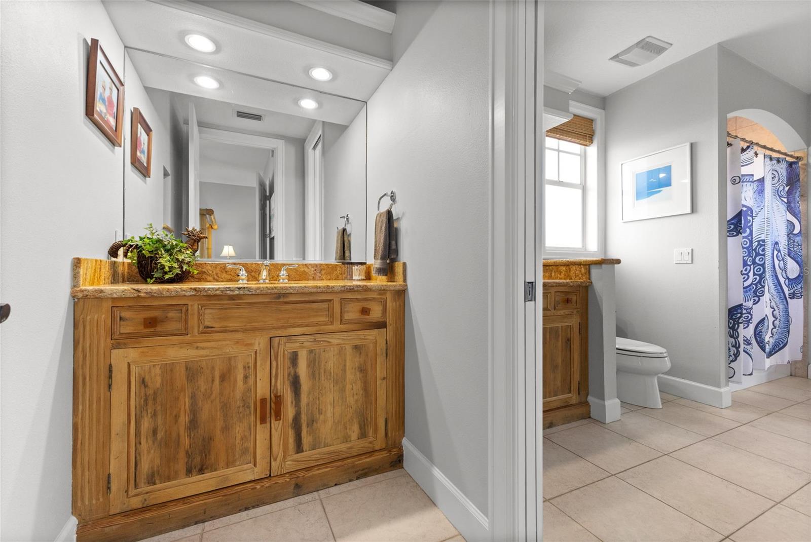 TB8367891 Property Photo