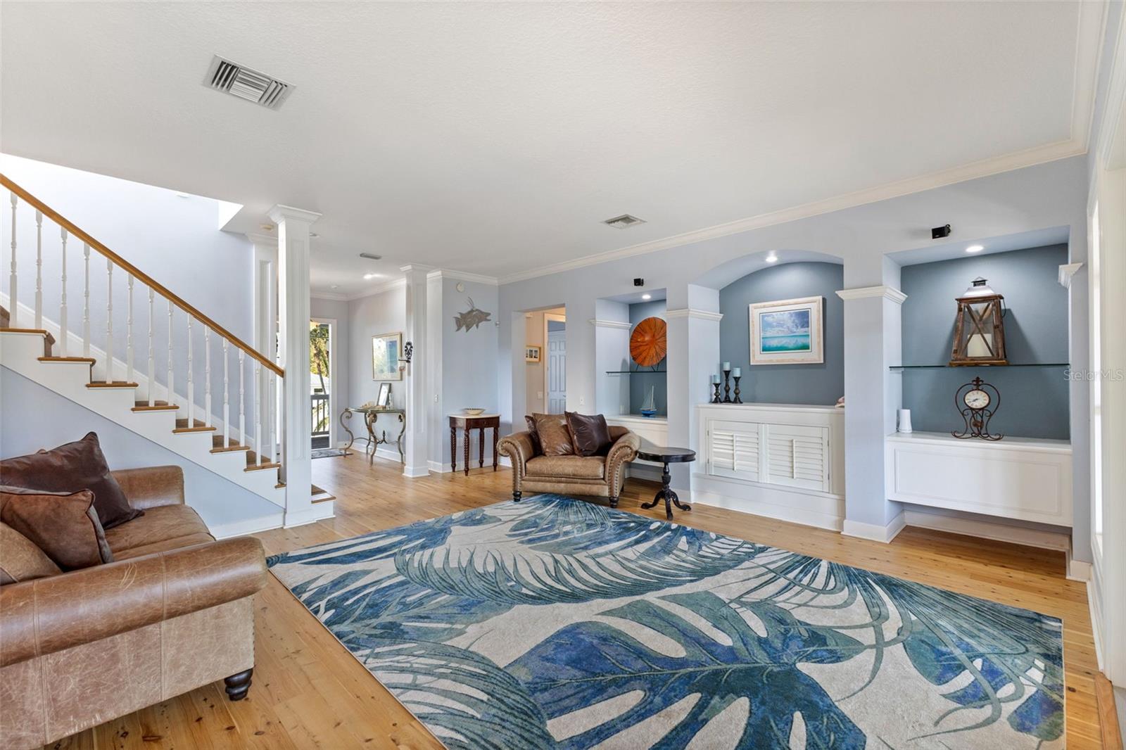 TB8367891 Property Photo