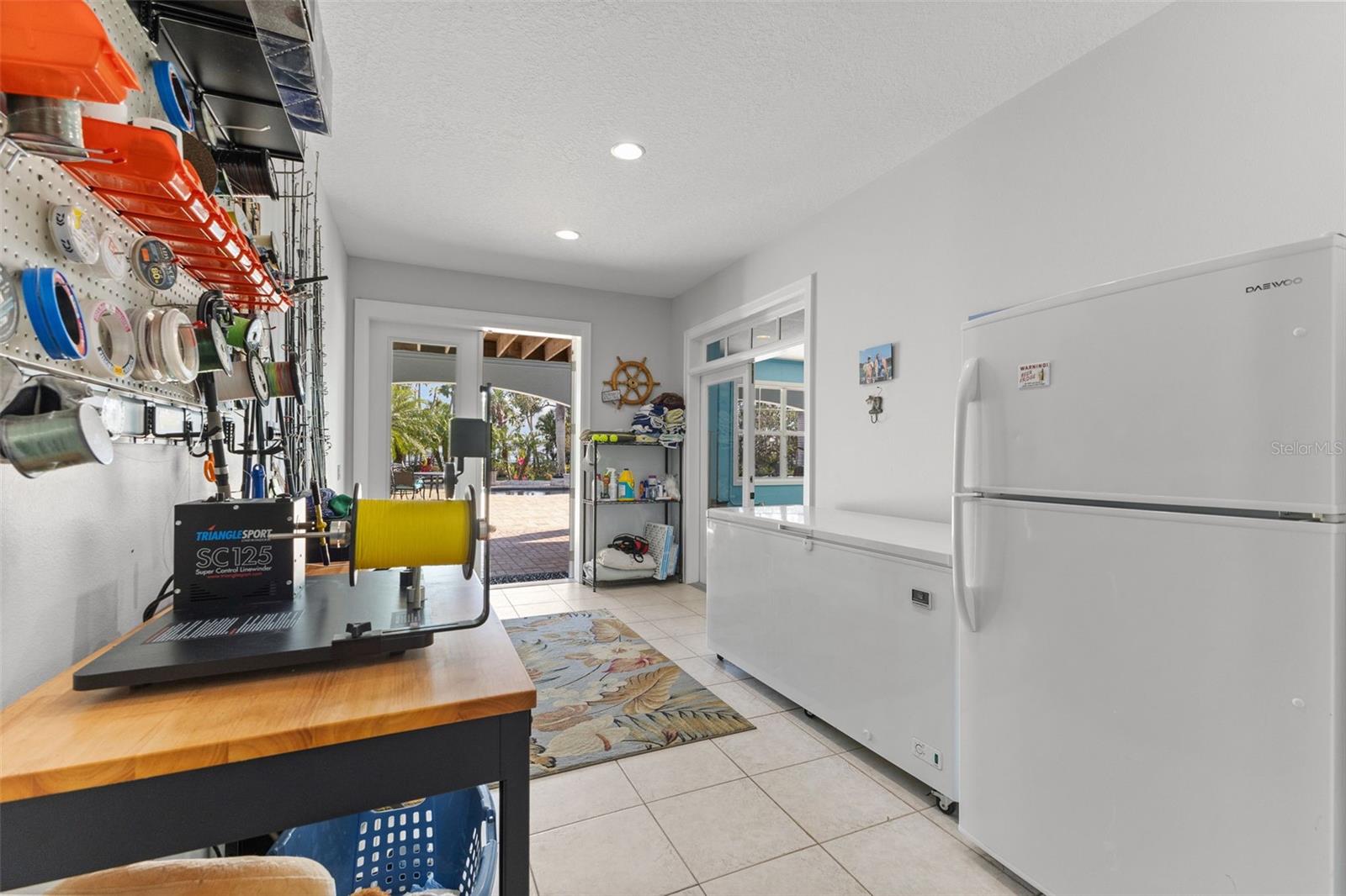 TB8367891 Property Photo