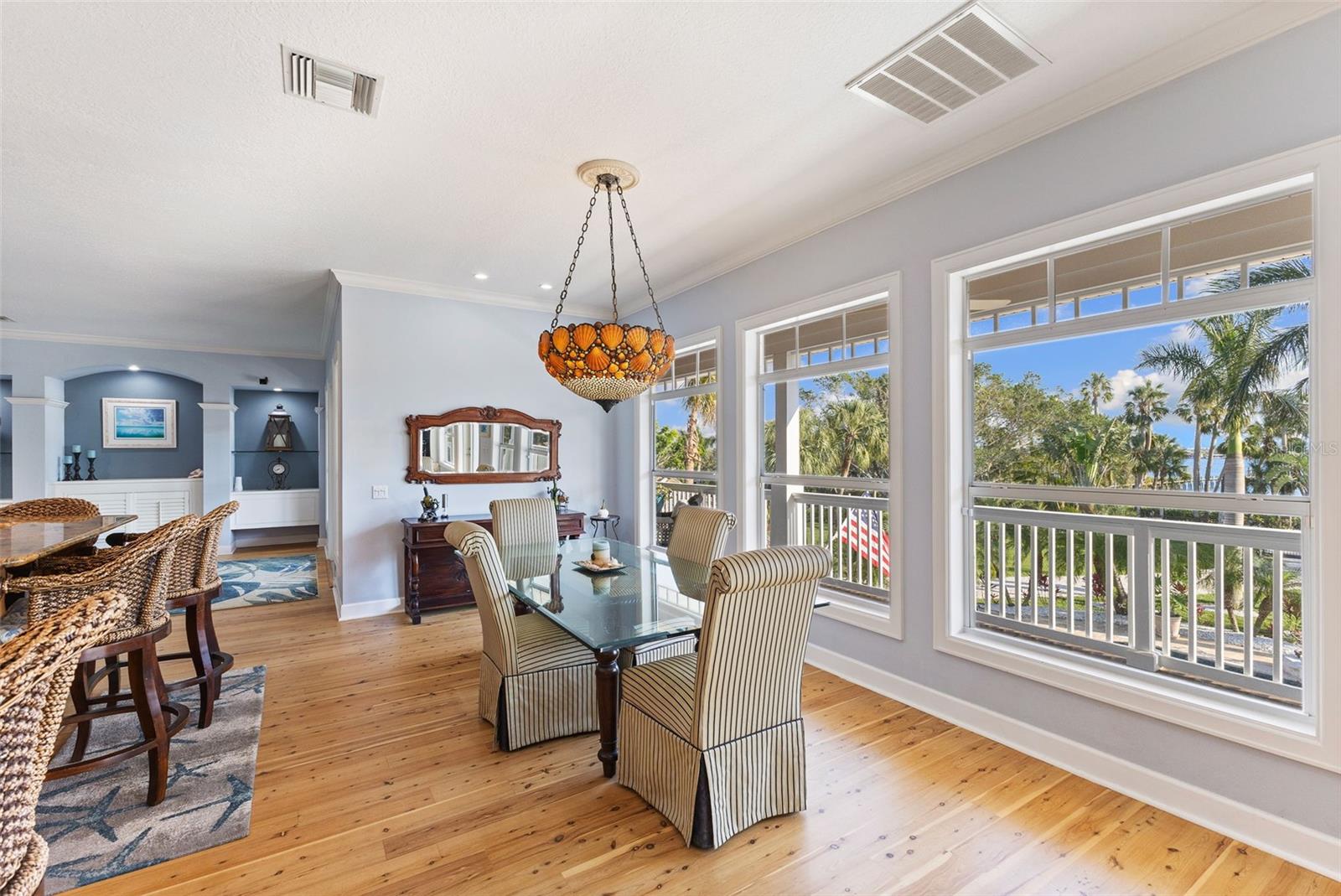 TB8367891 Property Photo