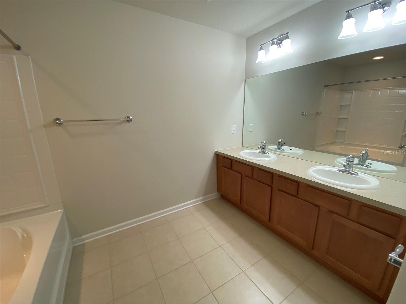 10307 WESTPARK PRESERVE BLVD, TAMPA, FL, 33625