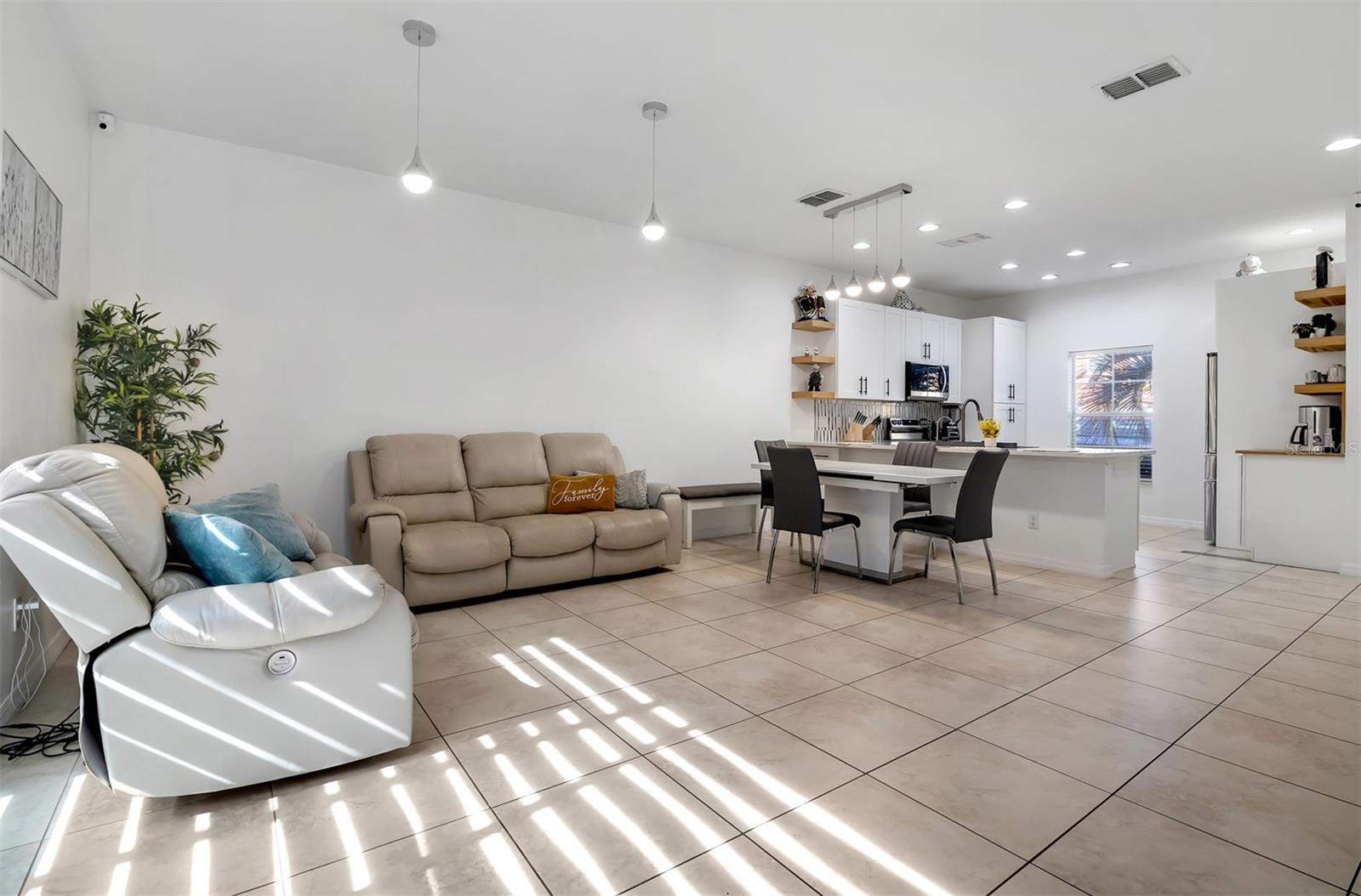 3012 BIRD OF PARADISE LN, KISSIMMEE, FL, 34747