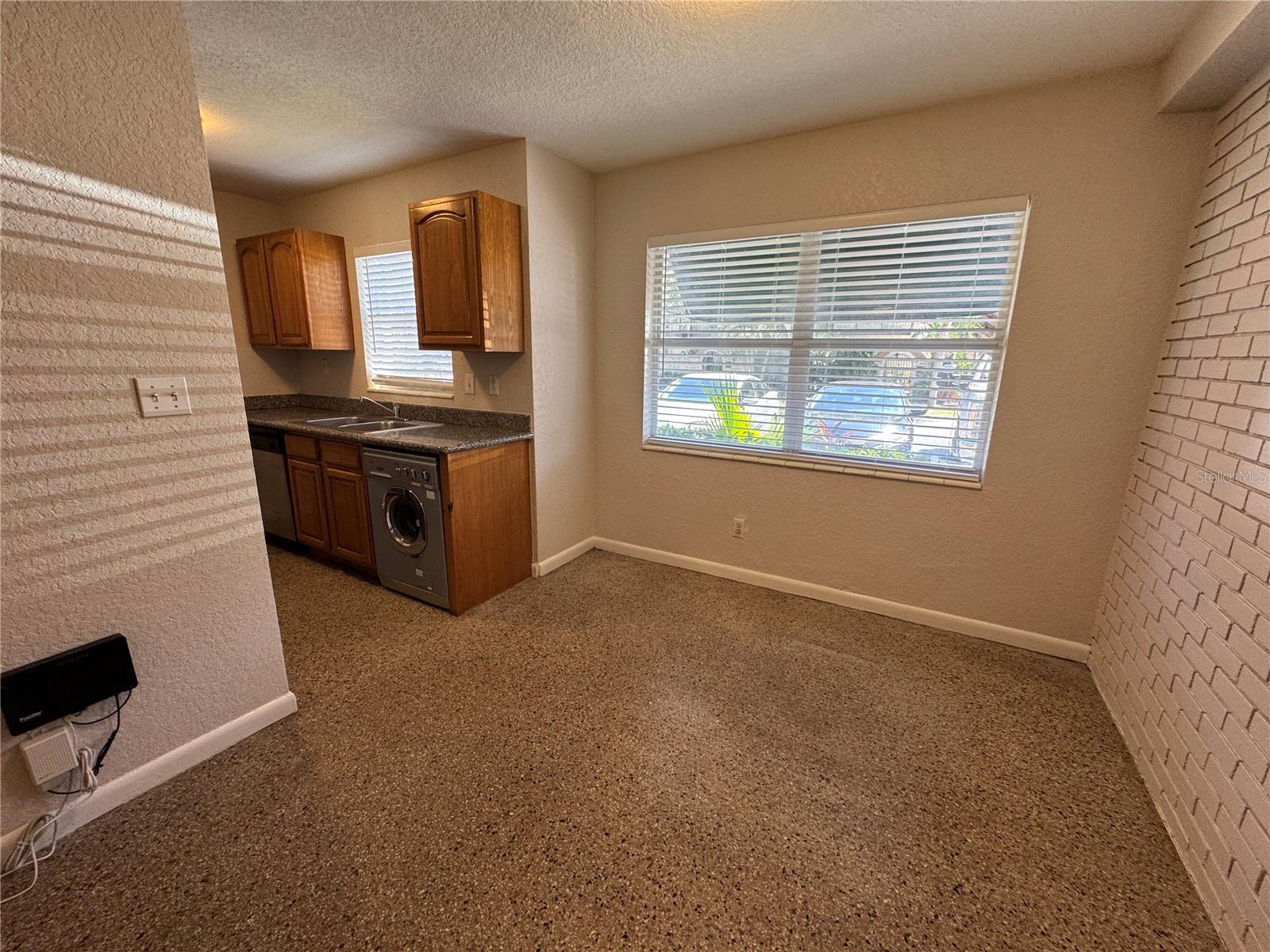 212 S CHURCH AVE #105, TAMPA, FL, 33609