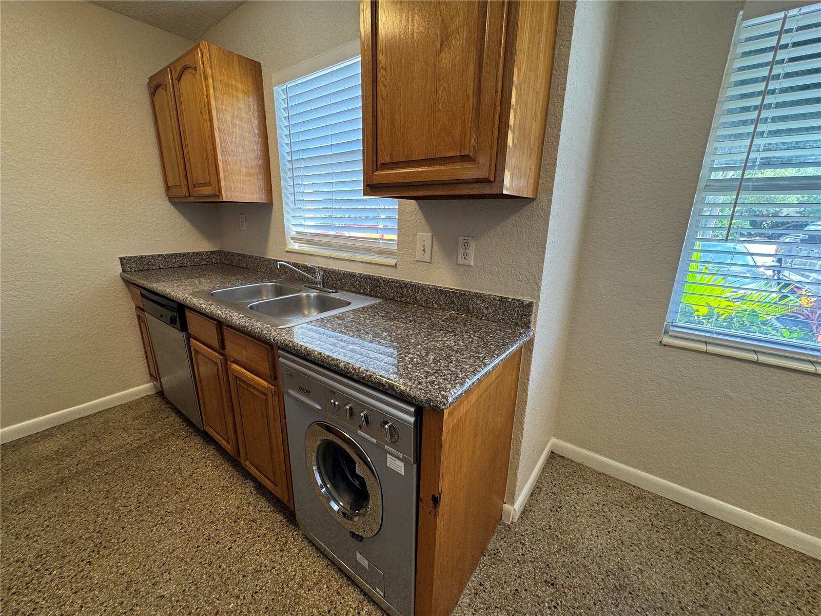 212 S CHURCH AVE #105, TAMPA, FL, 33609