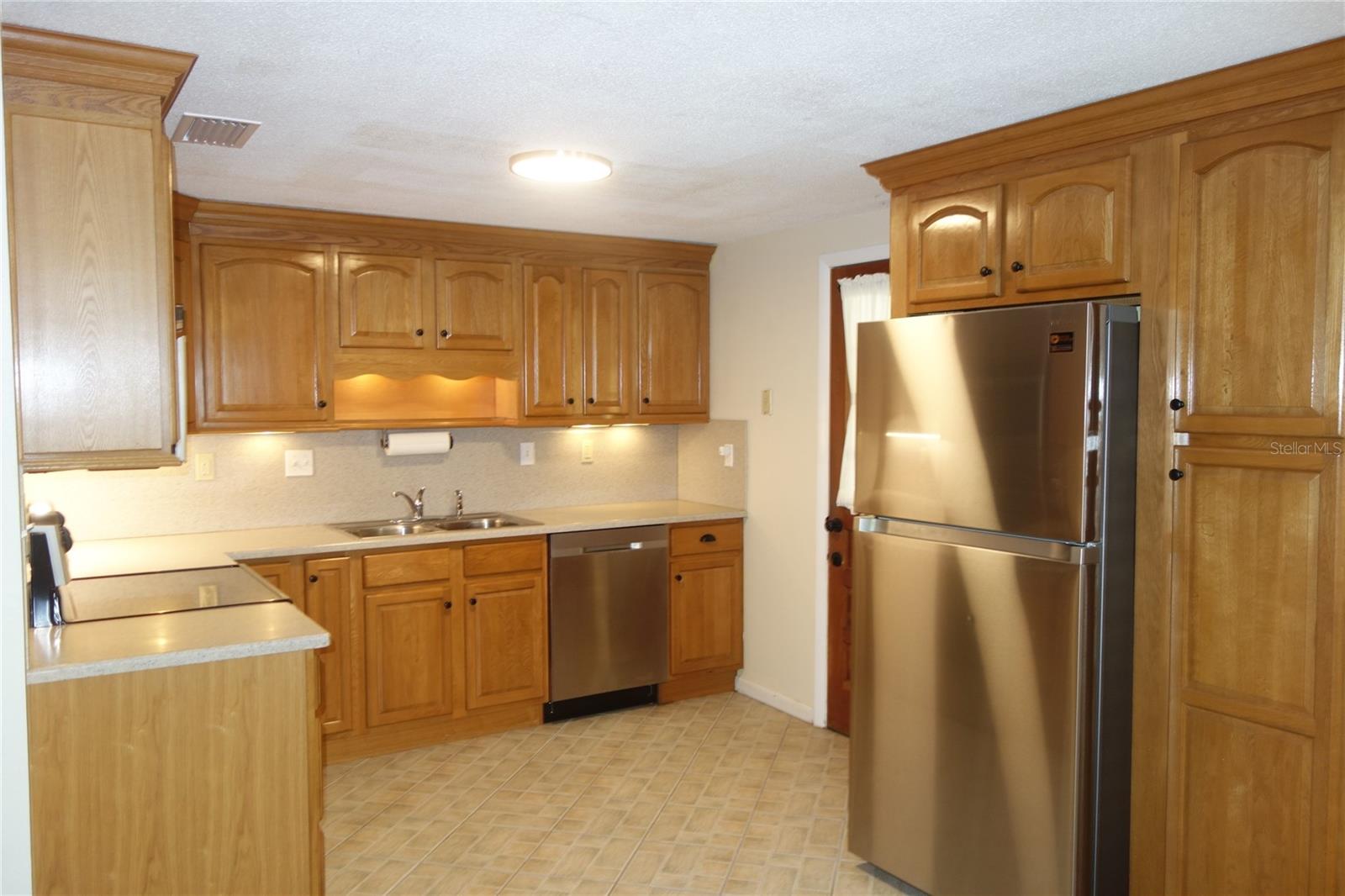 3015 REDWOOD AVE, LAKELAND, FL, 33803