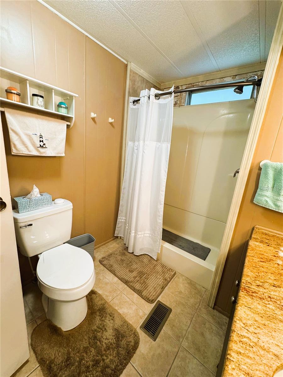 141 ASPEN CIR, LEESBURG, FL, 34748