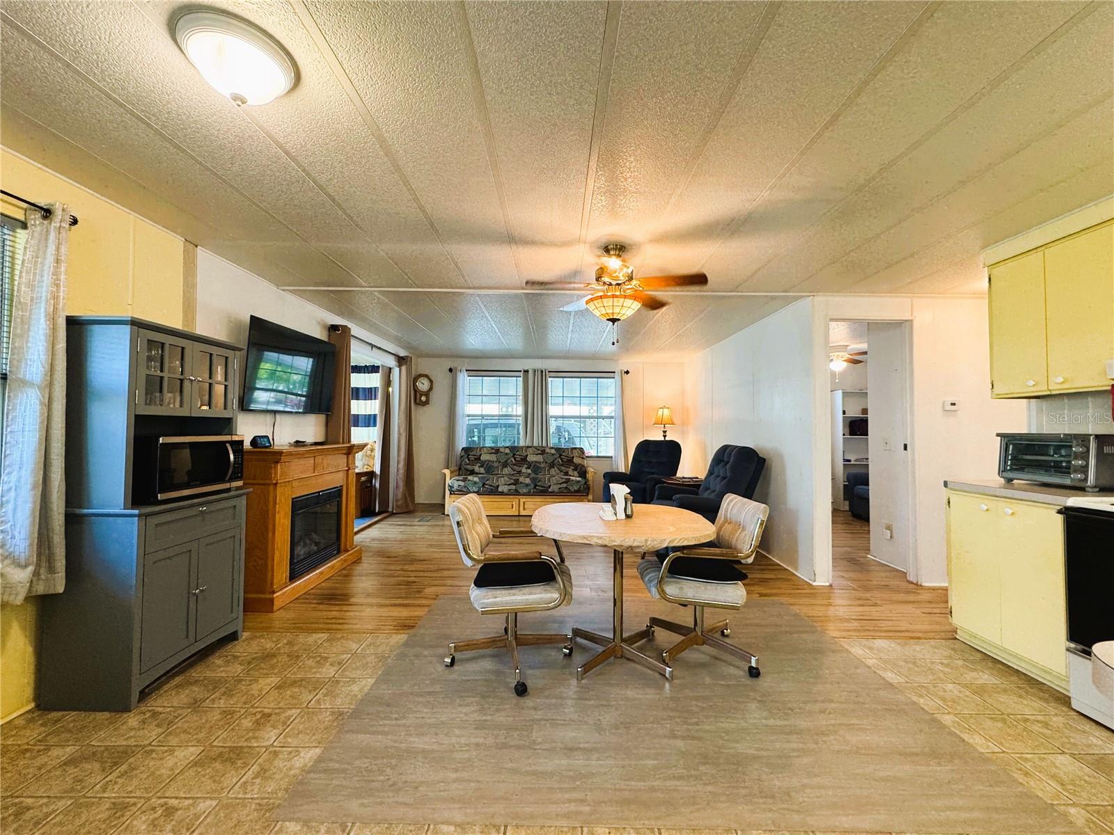 141 ASPEN CIR, LEESBURG, FL, 34748