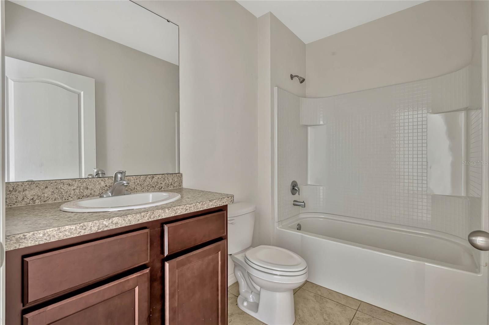 2574 GLACIER EXPRESS LN, TAVARES, FL, 32778