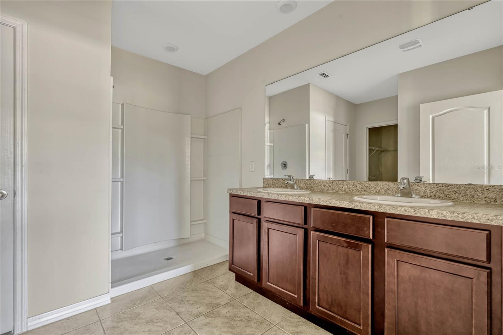 2574 GLACIER EXPRESS LN, TAVARES, FL, 32778