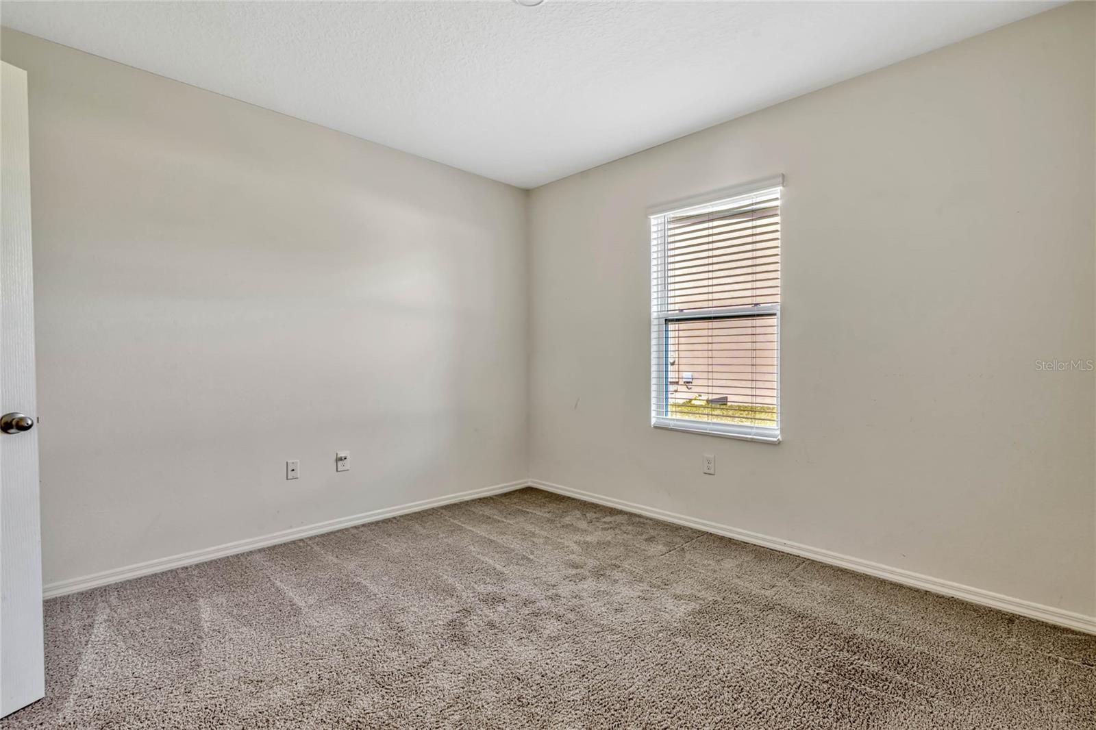 2574 GLACIER EXPRESS LN, TAVARES, FL, 32778