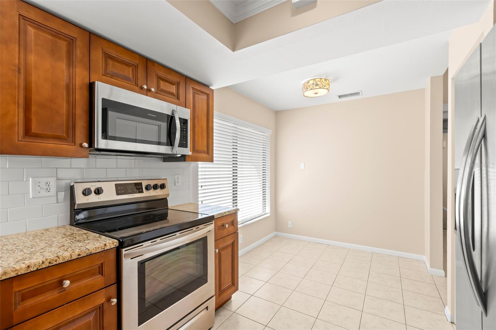 3261 PINE FOREST DR, PALM HARBOR, FL, 34684