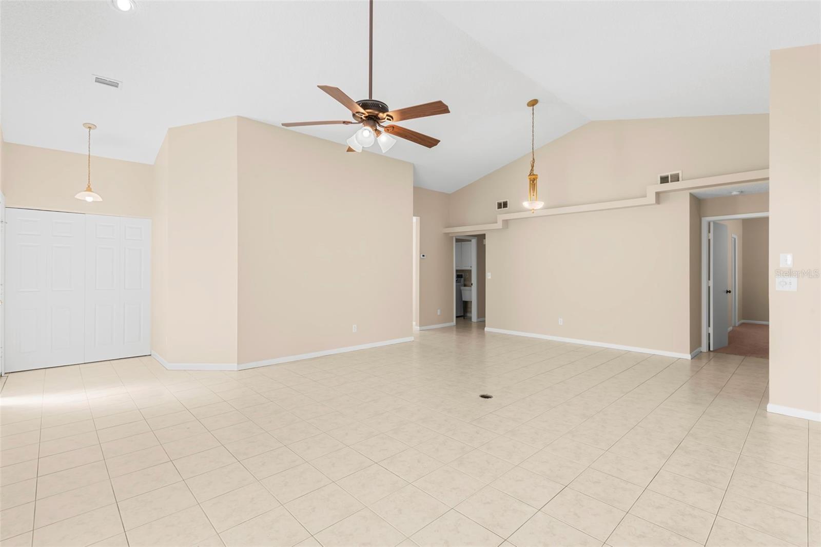 3261 PINE FOREST DR, PALM HARBOR, FL, 34684