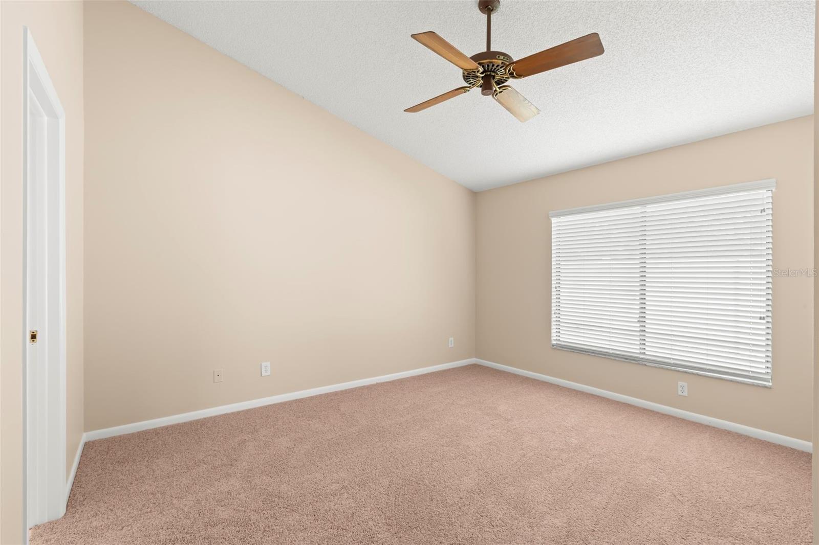 3261 PINE FOREST DR, PALM HARBOR, FL, 34684