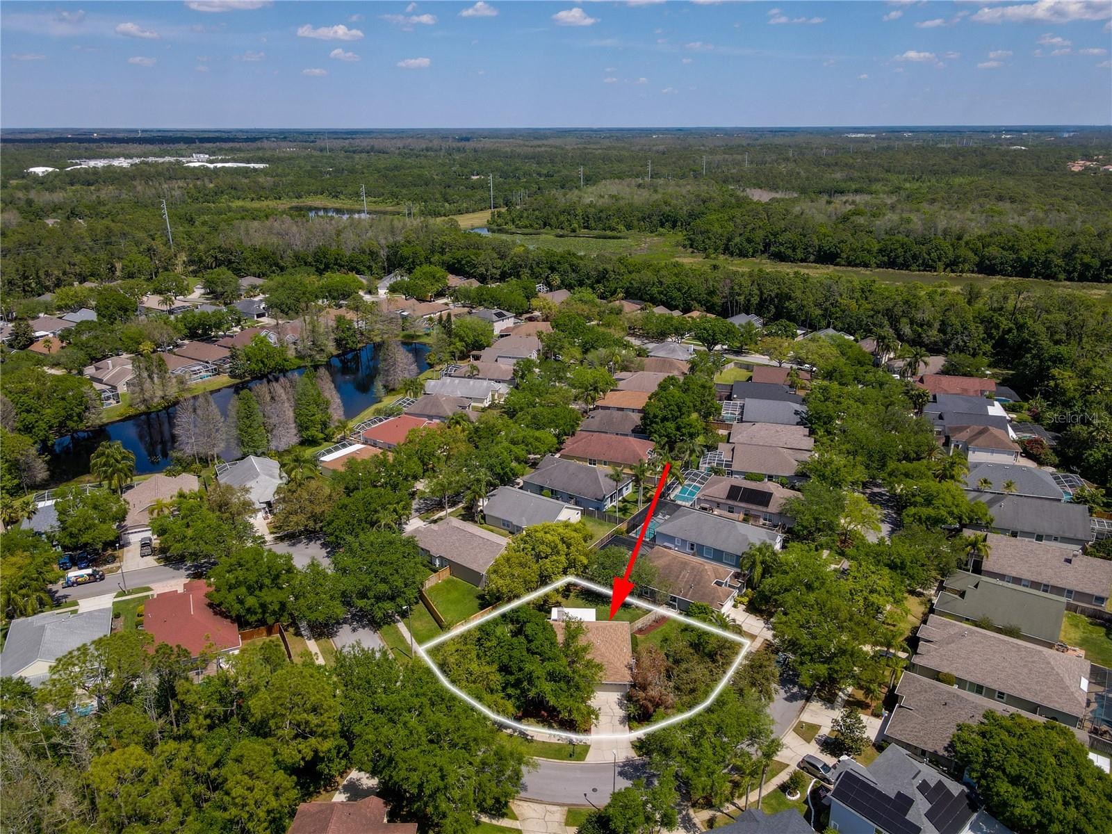 11704 DERBYSHIRE DR, TAMPA, FL, 33626