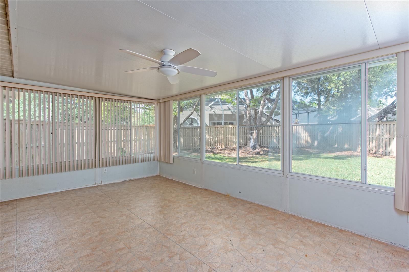 11704 DERBYSHIRE DR, TAMPA, FL, 33626