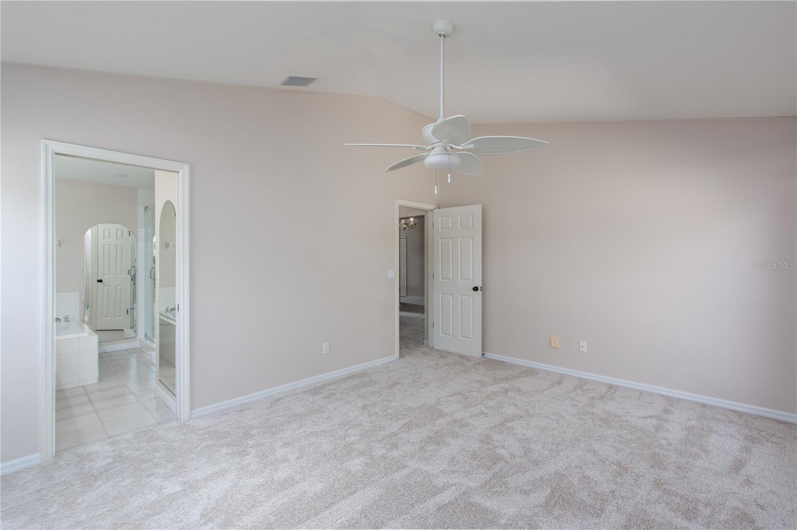 11704 DERBYSHIRE DR, TAMPA, FL, 33626