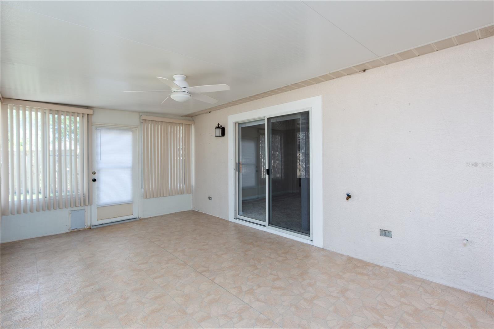 11704 DERBYSHIRE DR, TAMPA, FL, 33626