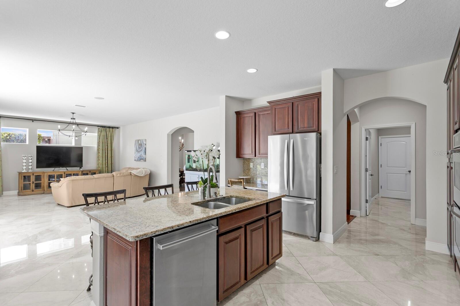 2935 WINGLEWOOD CIR, LUTZ, FL, 33558