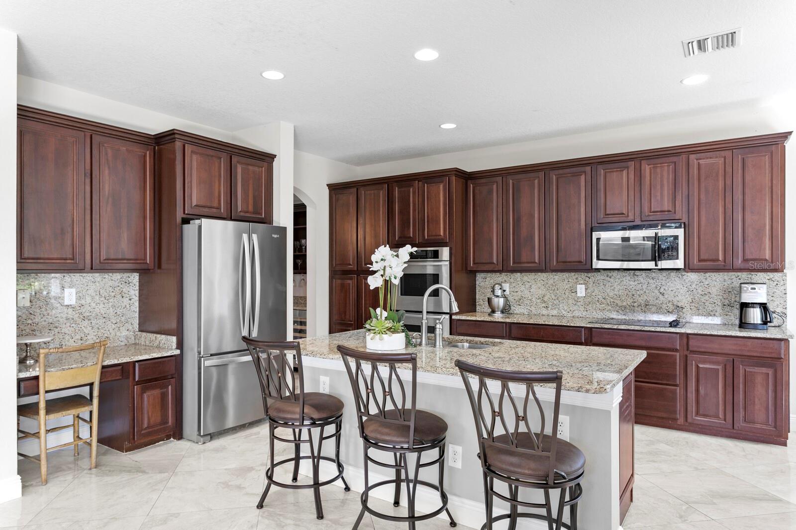 2935 WINGLEWOOD CIR, LUTZ, FL, 33558