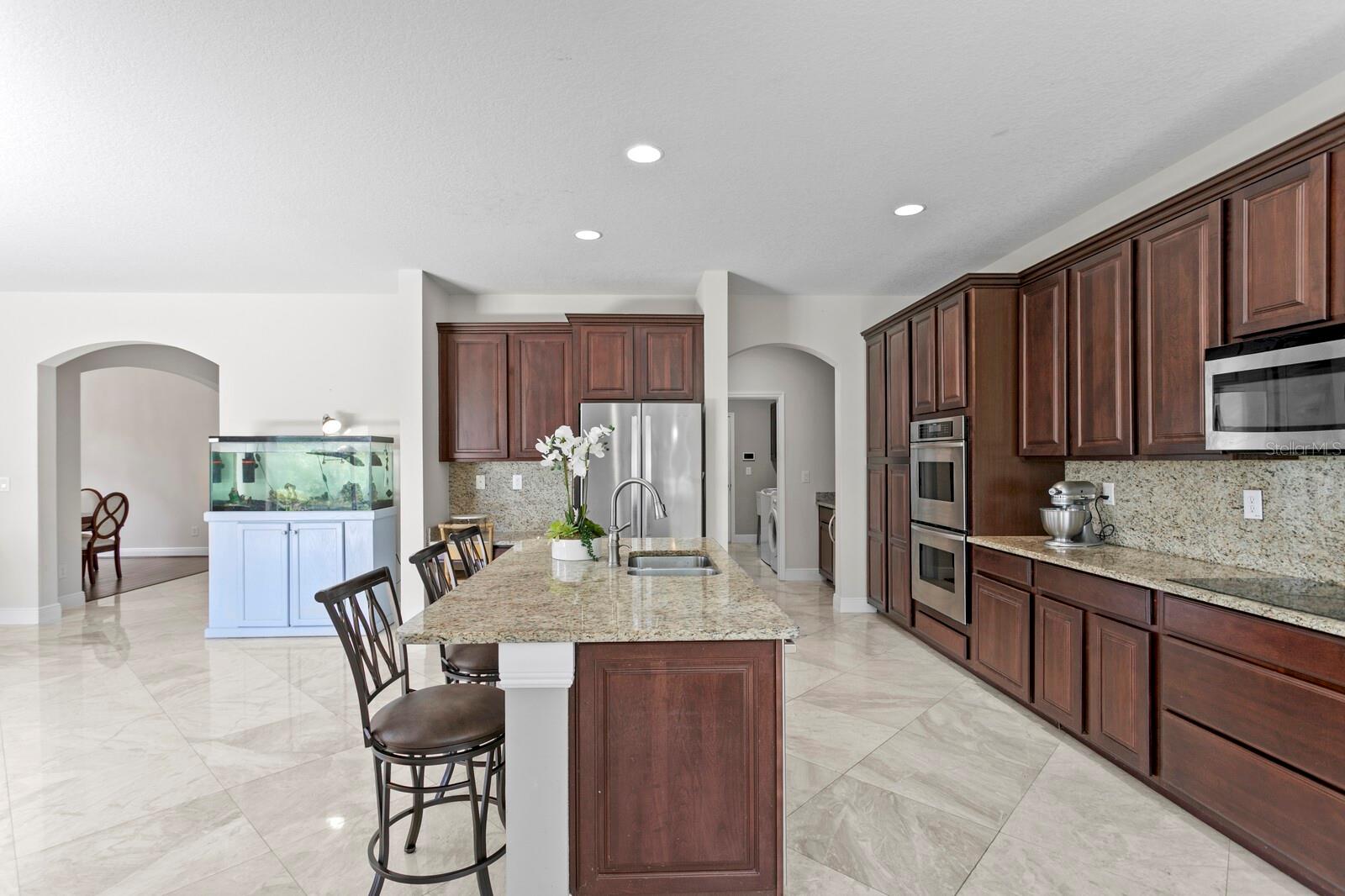 2935 WINGLEWOOD CIR, LUTZ, FL, 33558