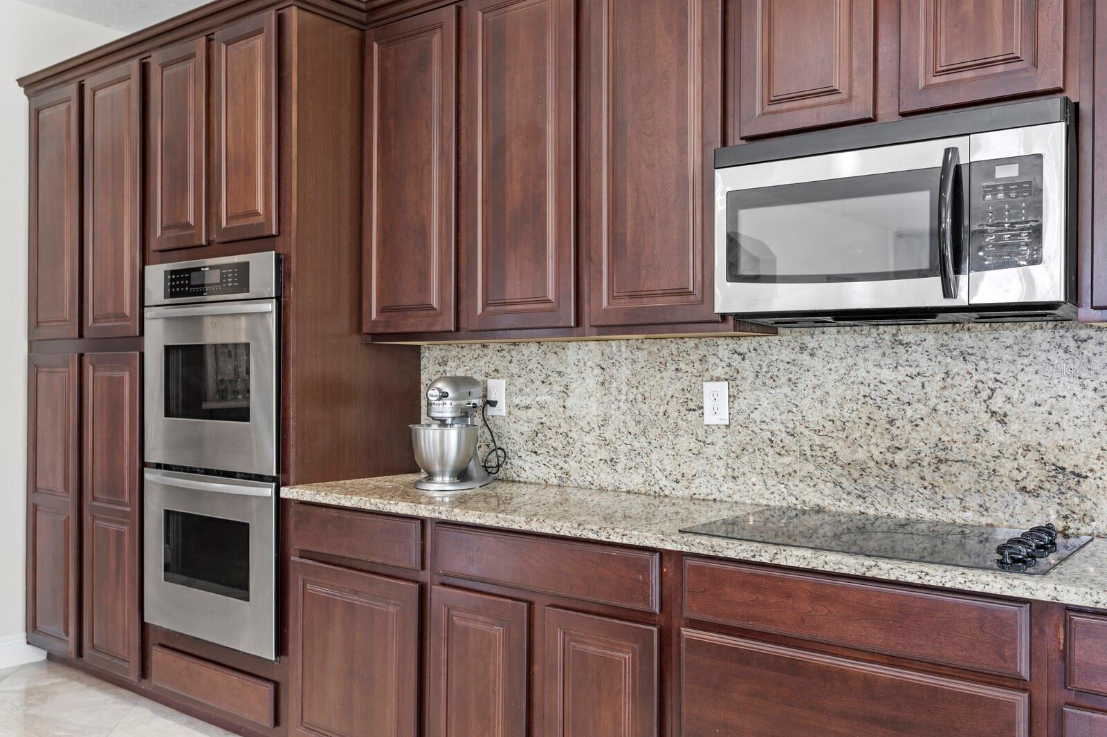 2935 WINGLEWOOD CIR, LUTZ, FL, 33558