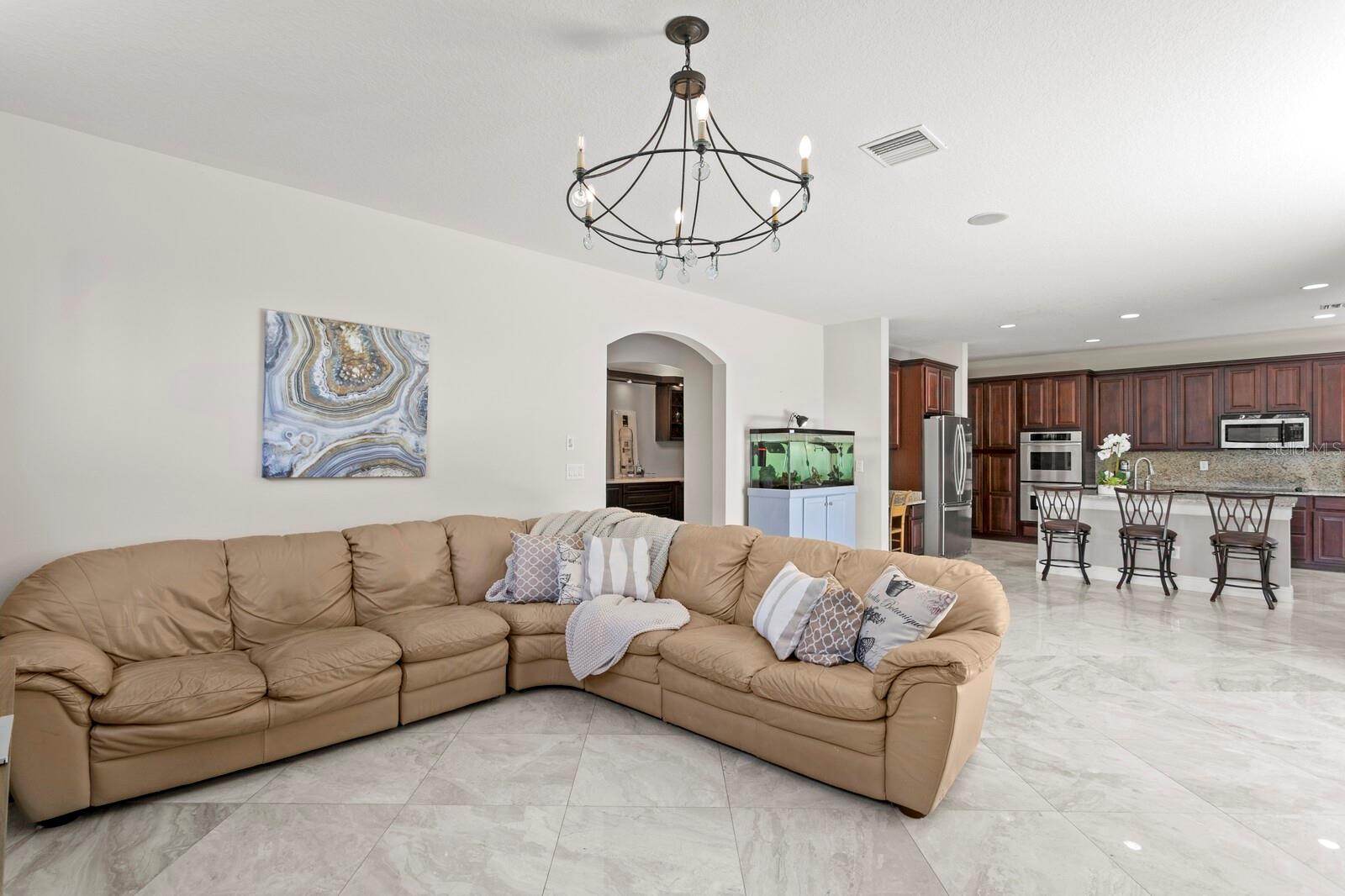 2935 WINGLEWOOD CIR, LUTZ, FL, 33558