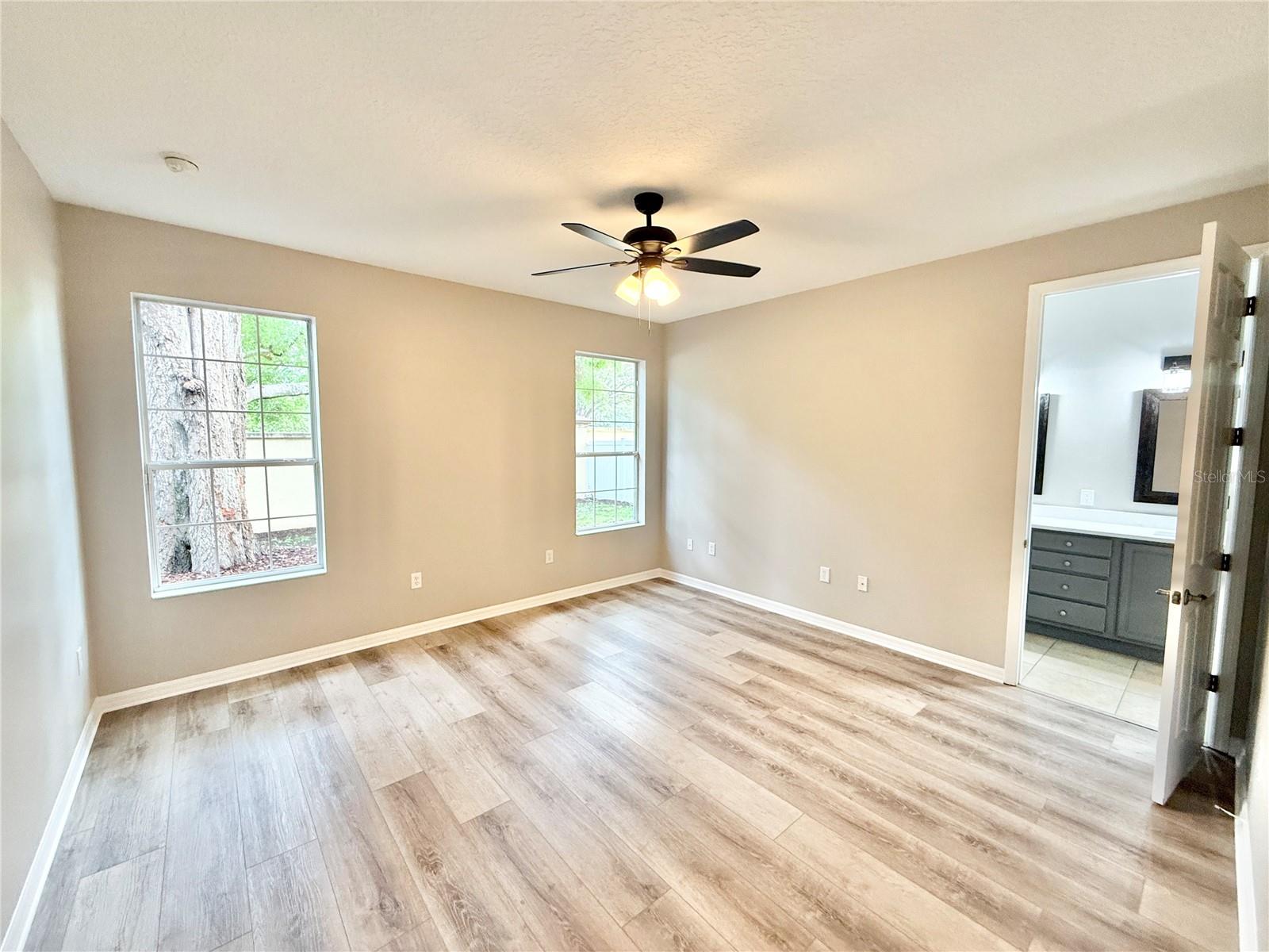 3275 OAK BROOK LN, EUSTIS, FL, 32736