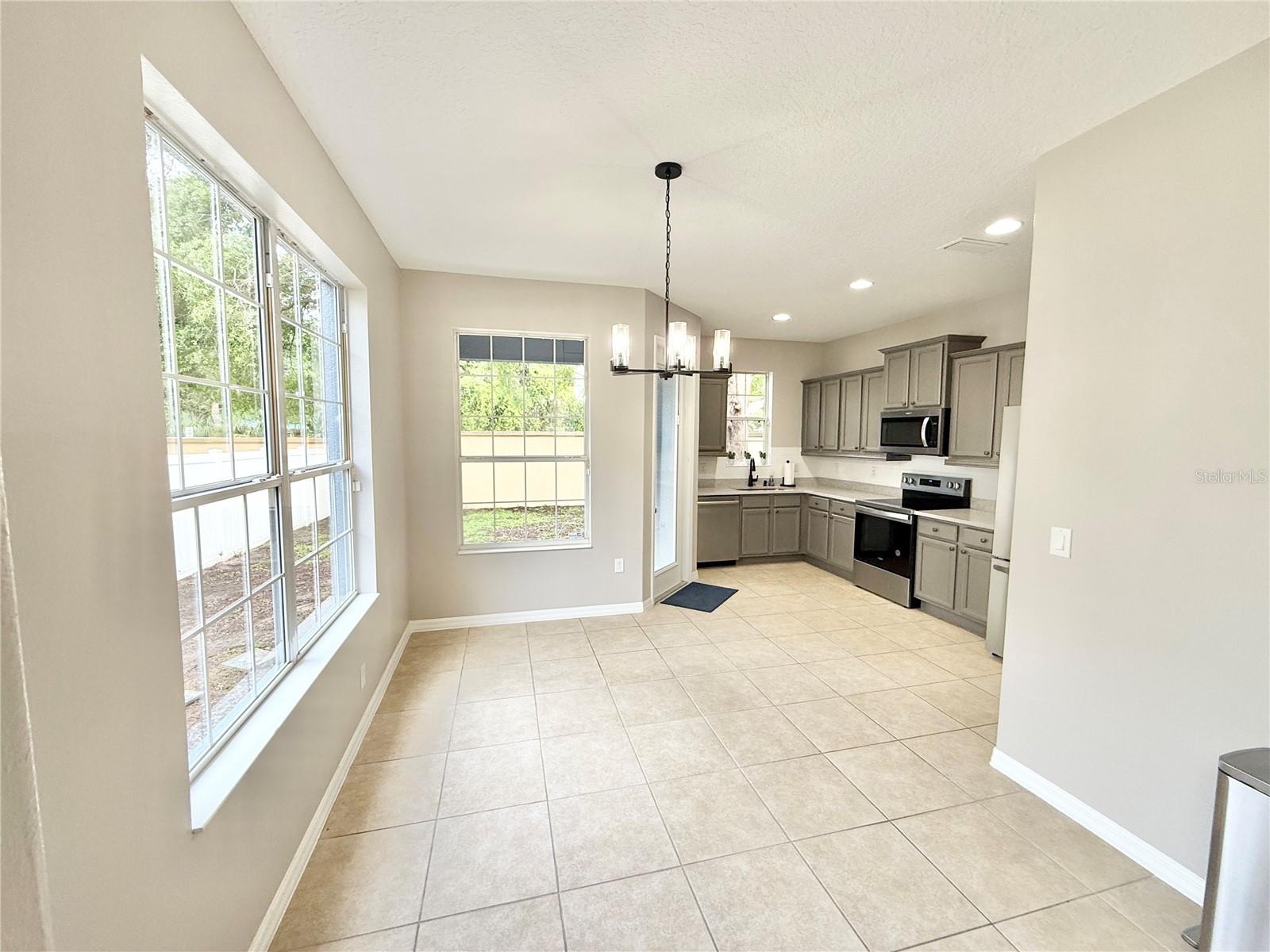 3275 OAK BROOK LN, EUSTIS, FL, 32736