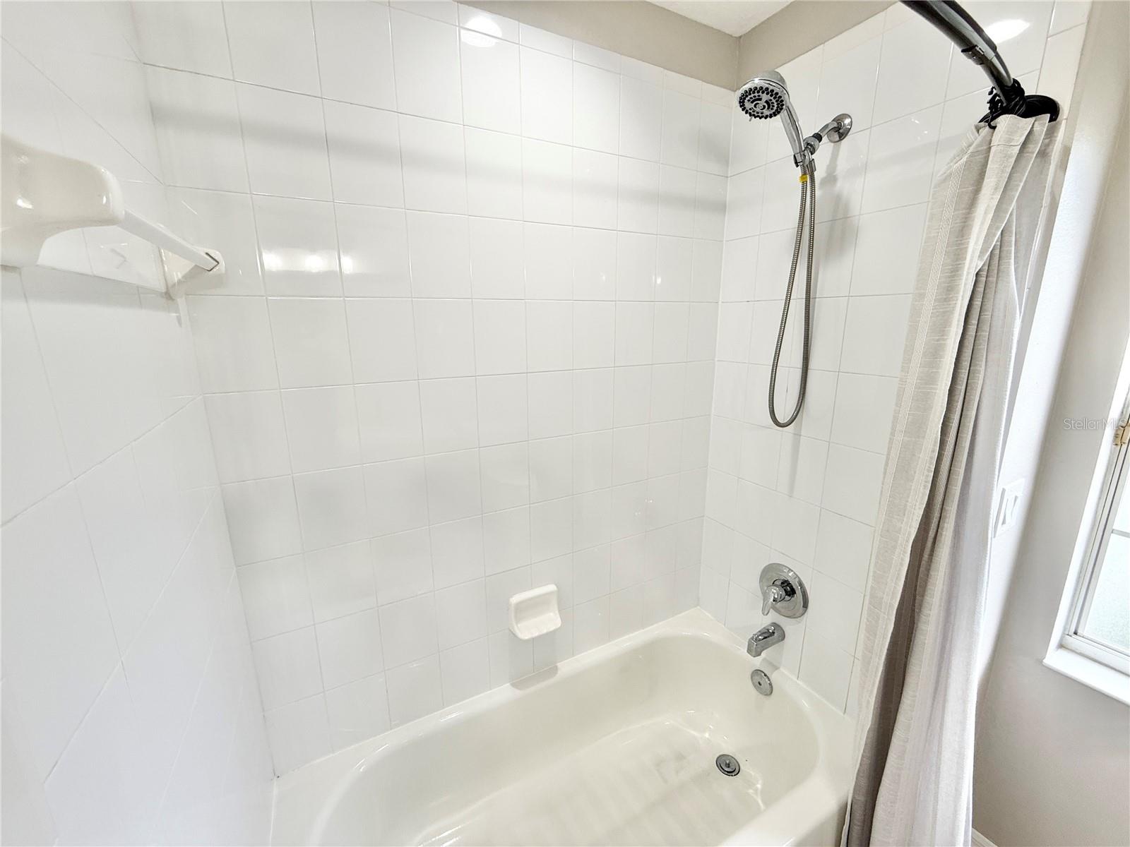 3275 OAK BROOK LN, EUSTIS, FL, 32736