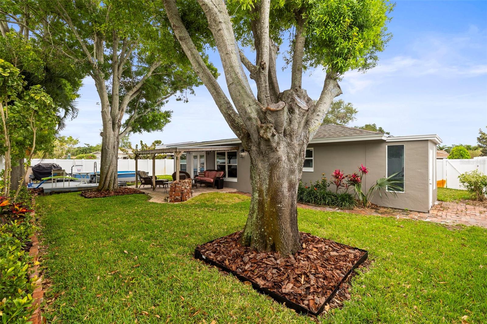 13841 89TH AVE, SEMINOLE, FL, 33776
