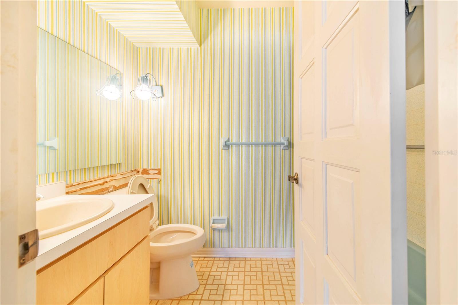 2750 W LAKE HAMILTON DR, WINTER HAVEN, FL, 33881