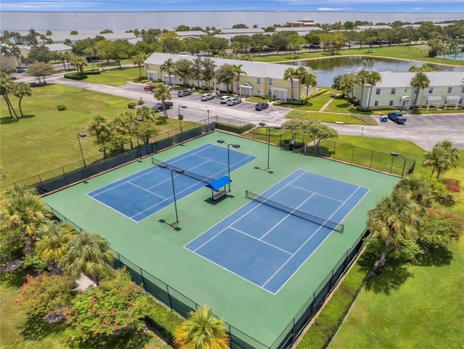 5001 STARFISH DR SE #B, ST PETERSBURG, FL, 33705