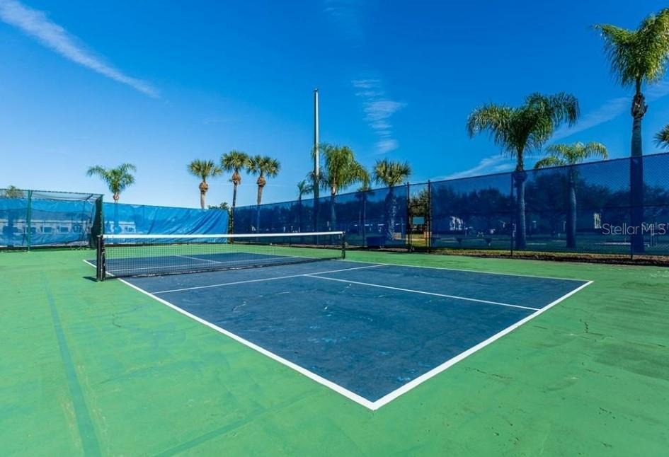 5001 STARFISH DR SE #B, ST PETERSBURG, FL, 33705