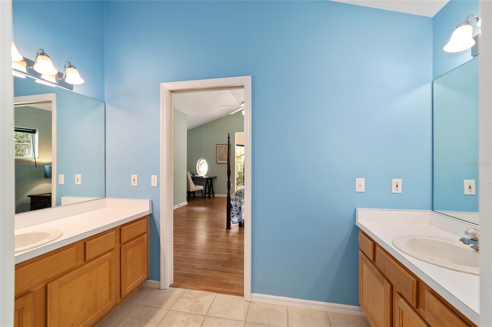 121 NW 48TH BLVD, GAINESVILLE, FL, 32607