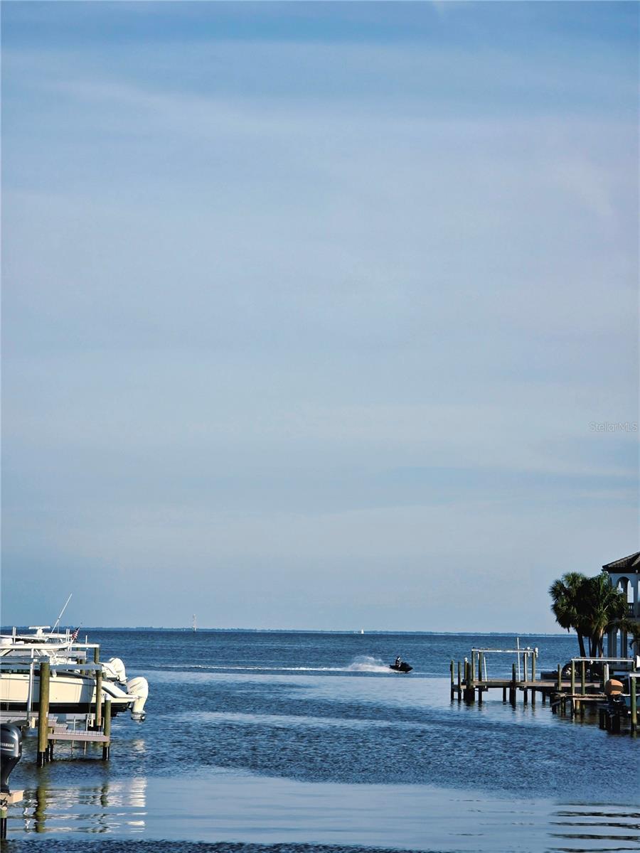 4570 OVERLOOK DR NE #282, ST PETERSBURG, FL, 33703