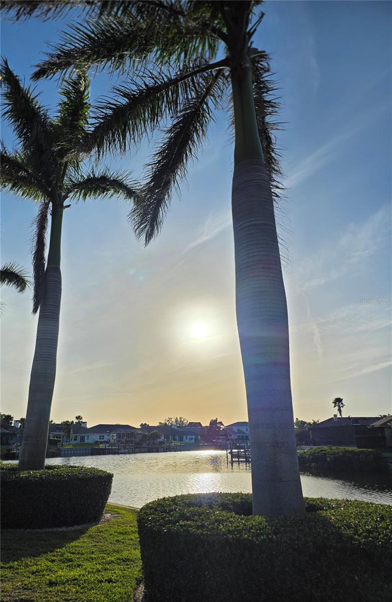 4570 OVERLOOK DR NE #282, ST PETERSBURG, FL, 33703