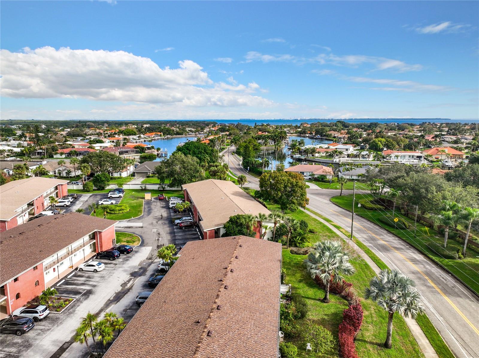 4570 OVERLOOK DR NE #282, ST PETERSBURG, FL, 33703