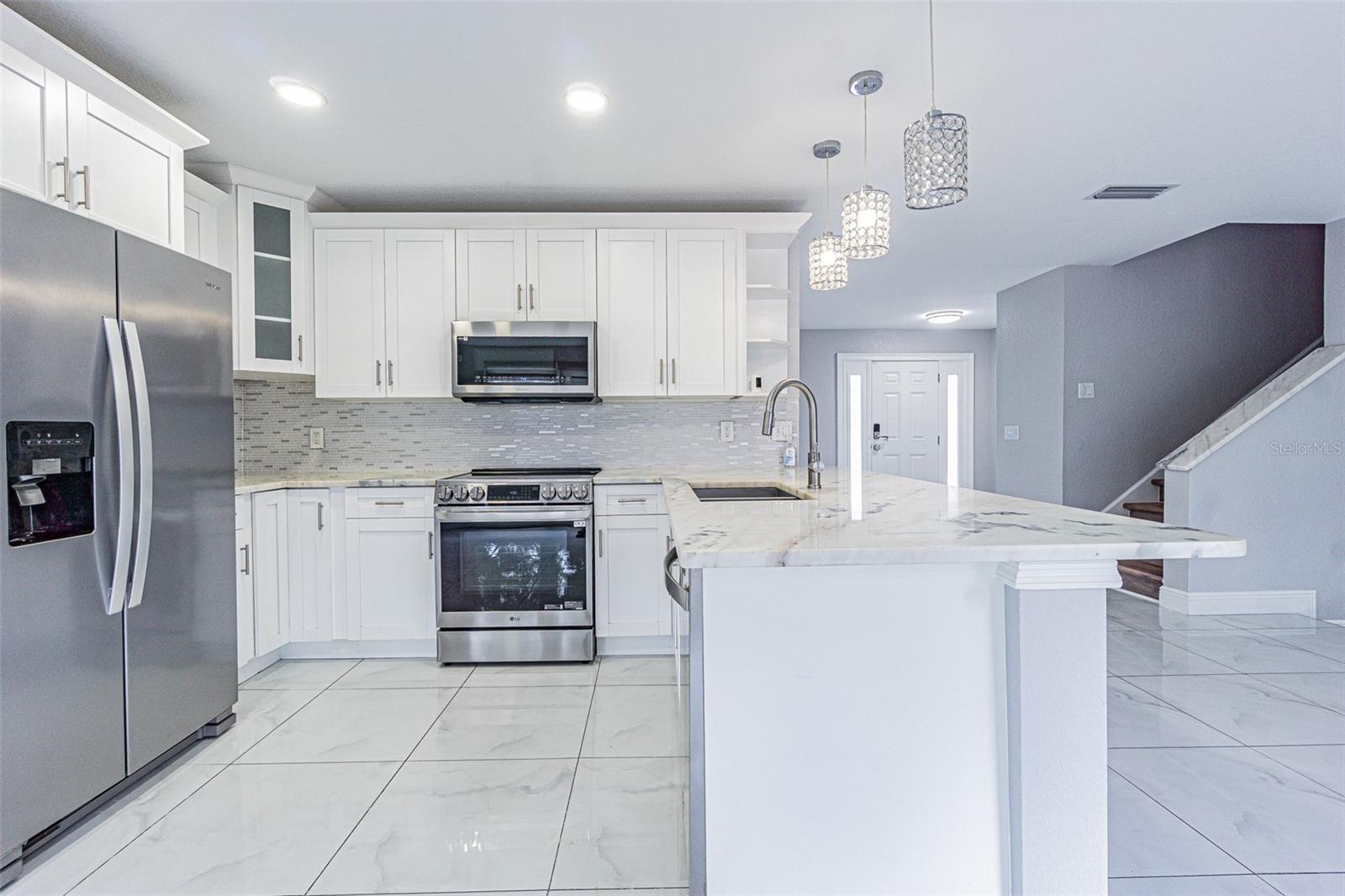 7015 COBBLEWOOD CT, TAMPA, FL, 33615