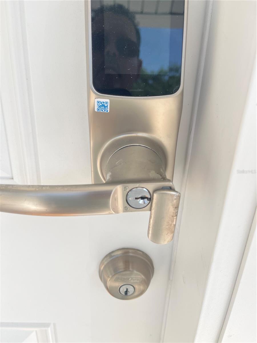 7015 COBBLEWOOD CT, TAMPA, FL, 33615