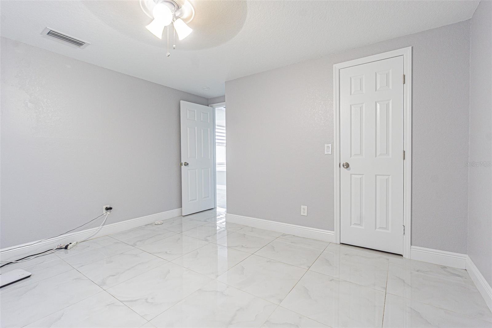 7015 COBBLEWOOD CT, TAMPA, FL, 33615