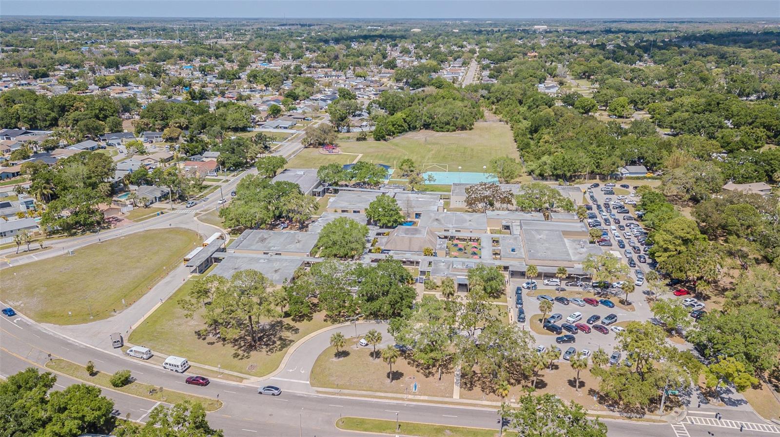 7015 COBBLEWOOD CT, TAMPA, FL, 33615