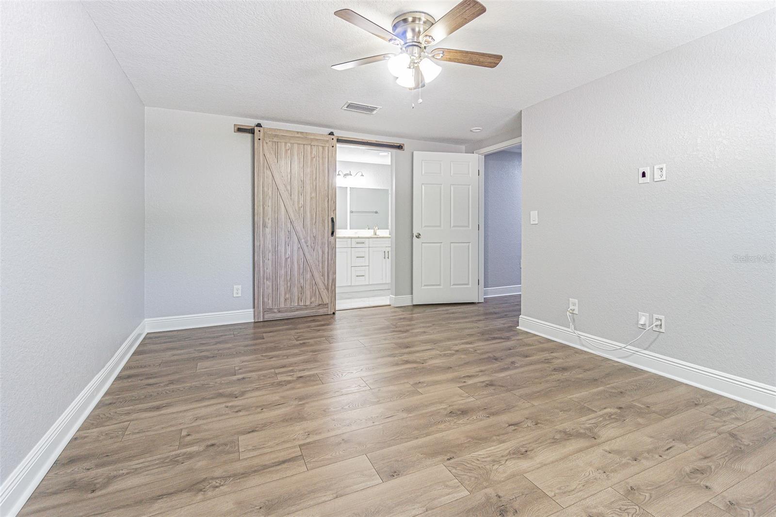 7015 COBBLEWOOD CT, TAMPA, FL, 33615